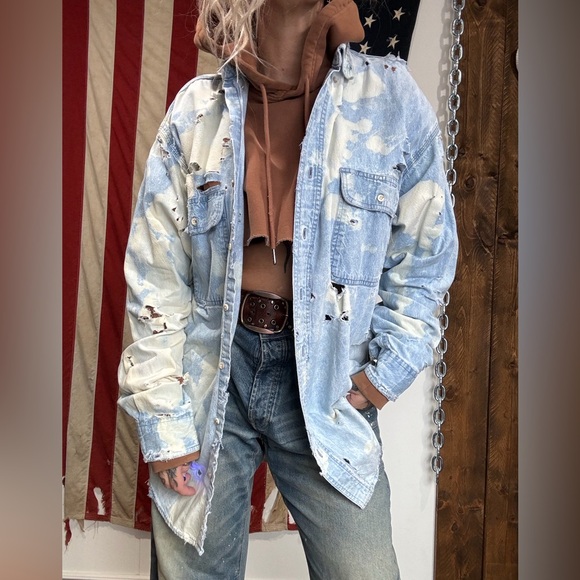 Oversize denim button down - Picture 2 of 5
